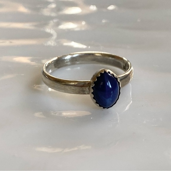 Sterling Silver and Blue Lapis Ring size 7.5 - Picture 2 of 8